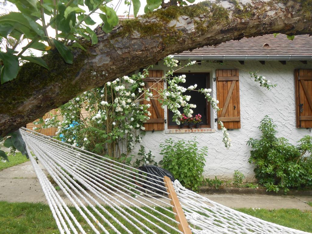 Aux Marguerites Villa Sainte-Genevieve-les-Gasny Стая снимка